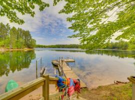 UP Badger Lodge BnB-Loft Family，位于Wetmore的酒店