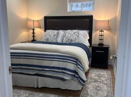 Private 2bedroom Unit, Free Parking, Free from Smoke & Pet, Self-Check IN，位于皮克灵的酒店