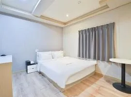Busan Munhyeon-dong Cloud Nine