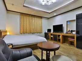 Gumi Okgye Modern Business Hotel