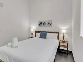 CozySuites Modern 1BR in Downtown Pitts #21