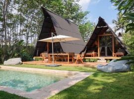 Villa Verde the garden，位于科贾扬的宾馆