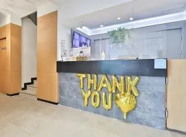 Wolgot Hotel Cook