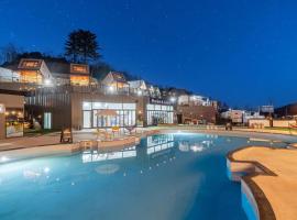 Violin Glamping Caravan，位于加平的酒店