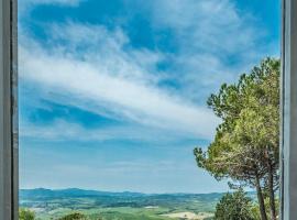 蓝光卡瓦利诺2号酒店，位于渥尔特拉的酒店