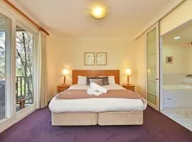 Private 1bdr Villa Pinot located within Cypress Lakes Resort