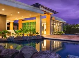 Condo Free Pool Fast Wi-fi near BGC, C5