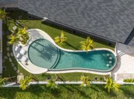 Elania Villa