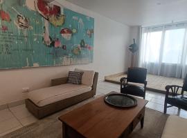 Chez Marie, maison ArtY，位于Lauzun的酒店