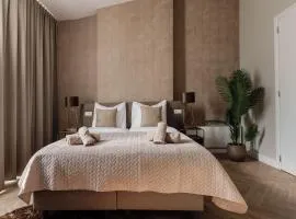 New High-End Suite w Wifi in lovely and safe area