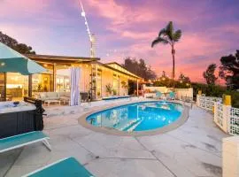 Luxury Hilltop Stay Pool, Firepit and Views