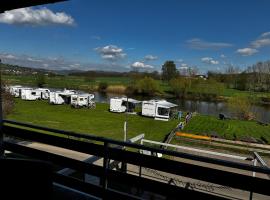 Campingplatz Weserterrassen Polle，位于Polle的酒店