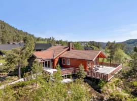 Chalet Eikebu by Interhome，位于Fossdal的酒店