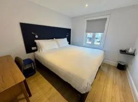 Brentwood Hotel