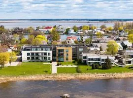Stylish seaside apartment
