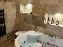 Jaccuzi F2 proche du Canal