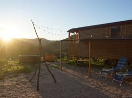 Finca la montaña roja，位于Almogía的露营地