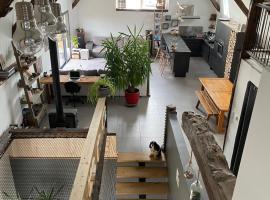 Villa dans grange restaurée，位于Prudhomat的酒店