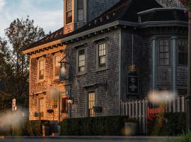 The Cooper's Inn，位于谢尔本的酒店