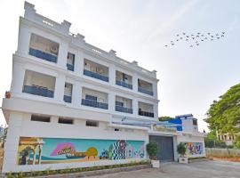 Cannan Residency，位于Pūrnānkuppam的酒店