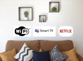 CASA DORADO A con AC Y SMART TV Planta Alta，位于梅兹卡勒斯的酒店