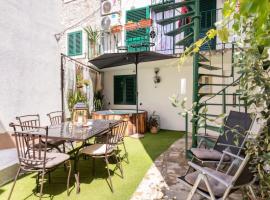 Villa Angie Old Town with jacuzzi，位于斯普利特的酒店