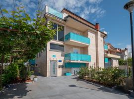 Luxury Apartments Vili，位于乌马格的酒店
