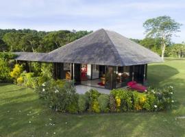 One-Bedroom Bungalow，位于Lataro的酒店