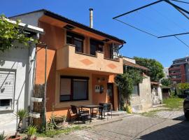 Courtyard Flats House URBAN STAY，位于萨格勒布的酒店