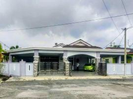 Aloha Homestay Sri Iskandar Hutan Melintang，位于Hutan Melintang的酒店