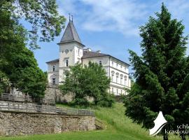 Bildungshaus Schloss Krastowitz，位于克拉根福的酒店