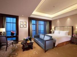 New Century Grand Hotel Hangzhou Shengtai，位于杭州杭州萧山国际机场 - HGH附近的酒店
