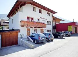 Apartment in Fügen near Ski Lift