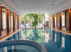 狮子的花园酒店，位于布达佩斯的酒店