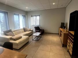 Modern apartment，位于马塞克的酒店