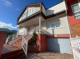 Casa Trasgu para 6 personas en Infiesto，位于Piloña的酒店