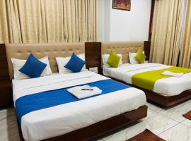 Hotel RR ONE Rooms，位于巴罗达的酒店