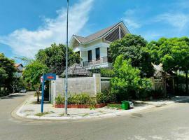 BIỆT THỰ NGHĨ DƯỠNG CAO CẤP THUỲ VÂN BÃI SAU VŨNG TÀU-Mt VƯƠNG VILLA，位于头顿的酒店