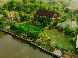 VAA chachoengsao，位于Ban Hua Sai的带停车场的酒店