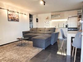 West Garden At Aigio By Greece Apartments，位于艾伊翁的酒店