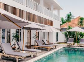 Su Casa Boutique Hotel Lembongan，位于Nusa Lembongan的酒店
