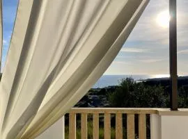 CASA MELODIA - immersa negli uliveti con vista sul mare Ionio