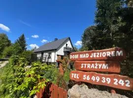 Dom nad jeziorem Strażym