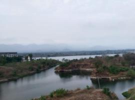 Kalyan luxury rooms，位于Garudeshwar的酒店