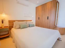 1106 - Estúdio novíssimo com estrutura e conforto