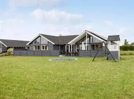 Stunning Home In Bogense With Sauna