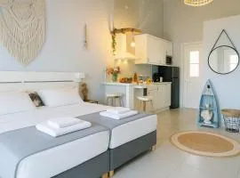 Boho Sisi Retreat - Poolside Oasis