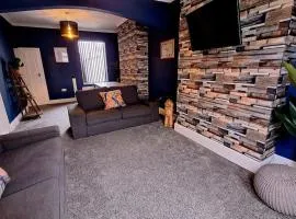 Beautiful 2 Bedroom House Up to 4 people Hull Siemens Holderness road