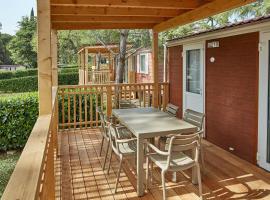 Standard Mobile Homes - Hotel & Resort Adria Ankaran，位于安卡兰的酒店