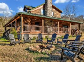 Creeks Cabin Luxury Retreat 15 min to Downtown Nashville，位于Whites Creek的酒店